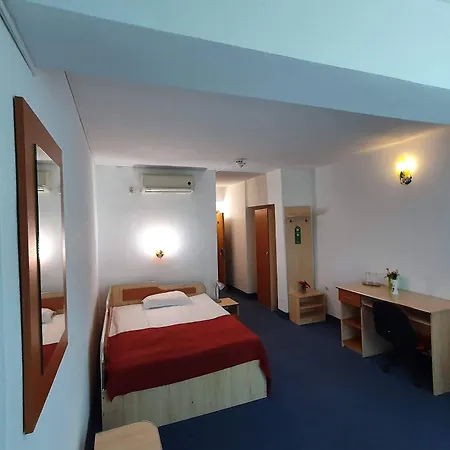 Cornul Vanatorului Hotel Piteşti