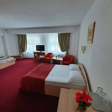 Cornul Vanatorului Hotel 3*