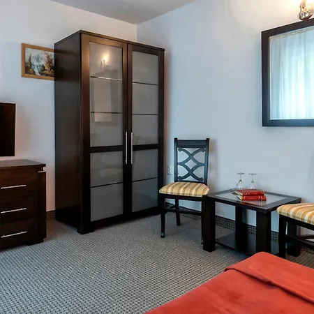 Cornul Vanatorului Hotel 3*