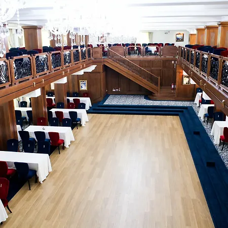 Cornul Vanatorului Hotel