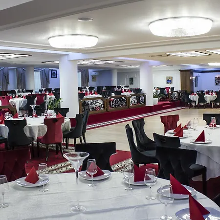 Cornul Vanatorului Hotel 3*